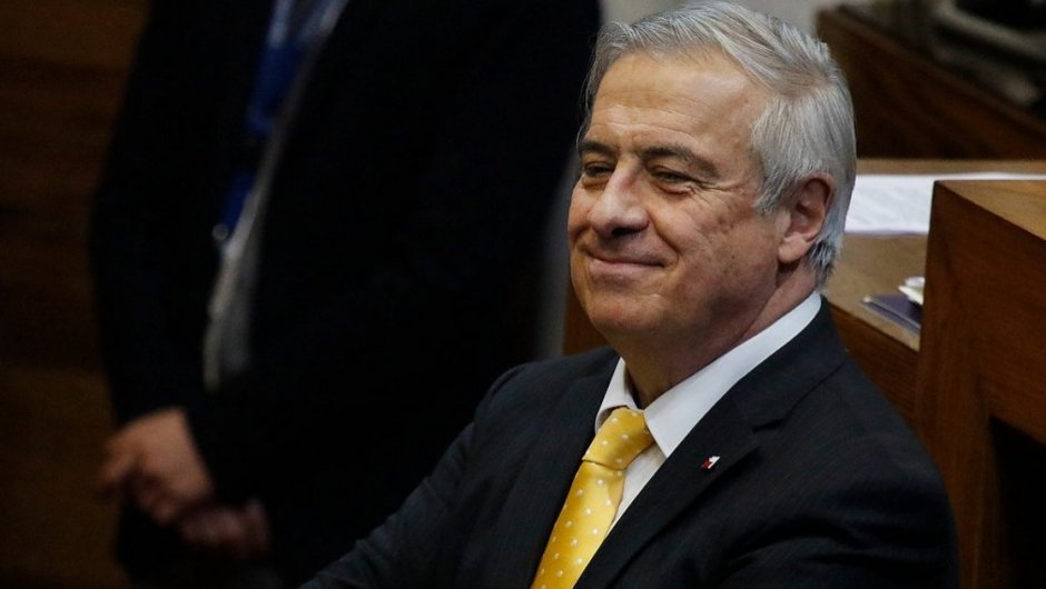 Jaime Mañalich fue imitado por Stefal Kramer en el Festival de Viña del Mar. (Foto: Agencia Uno).